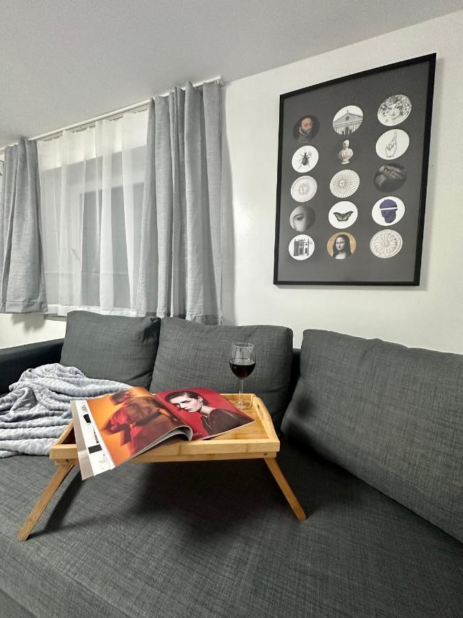 The Rainbow 8 Apartman Szófia Kültér fotó