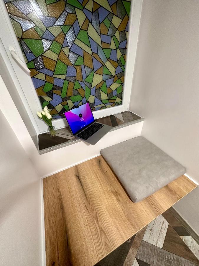 The Rainbow 8 Apartman Szófia Kültér fotó